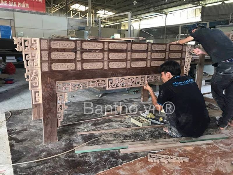 Mẫu bàn thờ hiện đại, thiết kế nhỏ ngon, chắn chắn đang bán chạy nhất MoreHome. bàn thờ treo tường đẹp